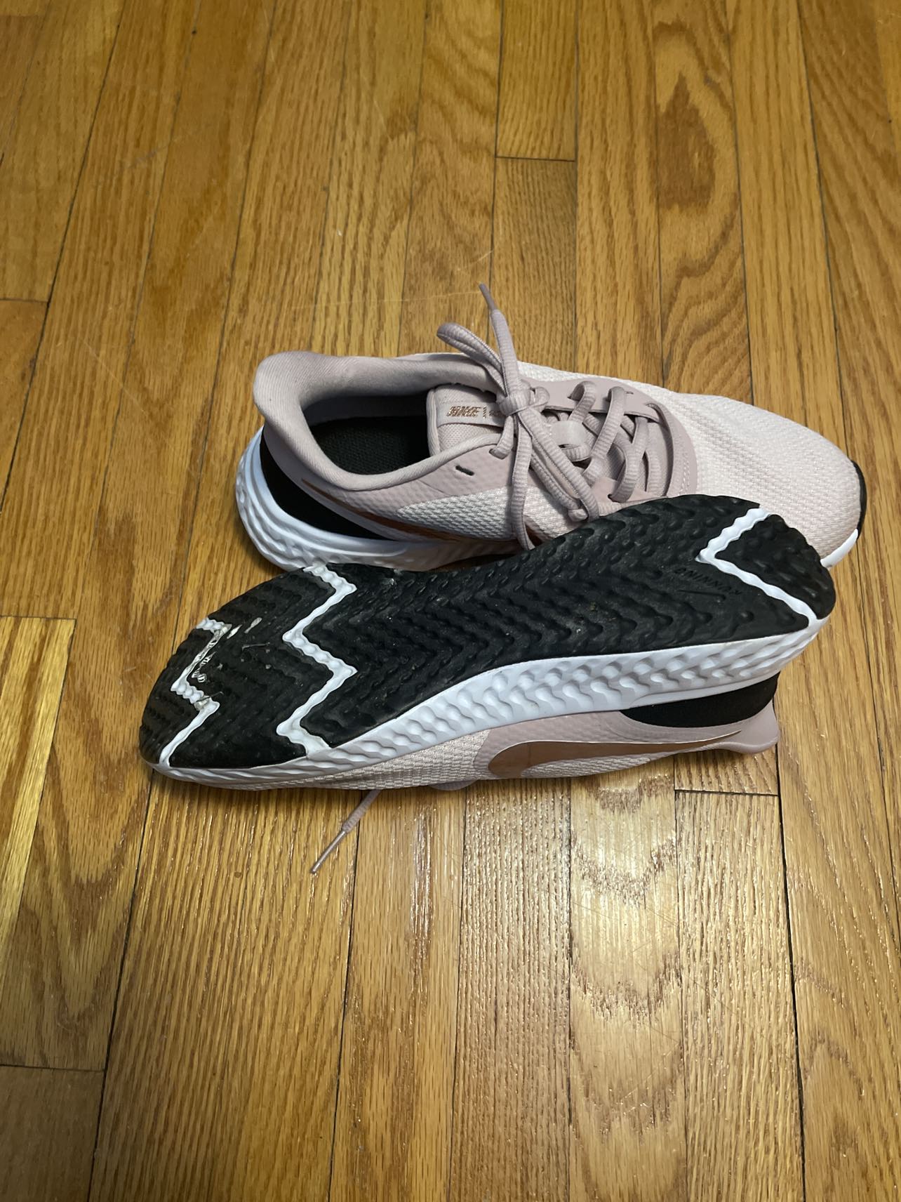 Women’s Nike Walking/Running Shoes image indicator(3)