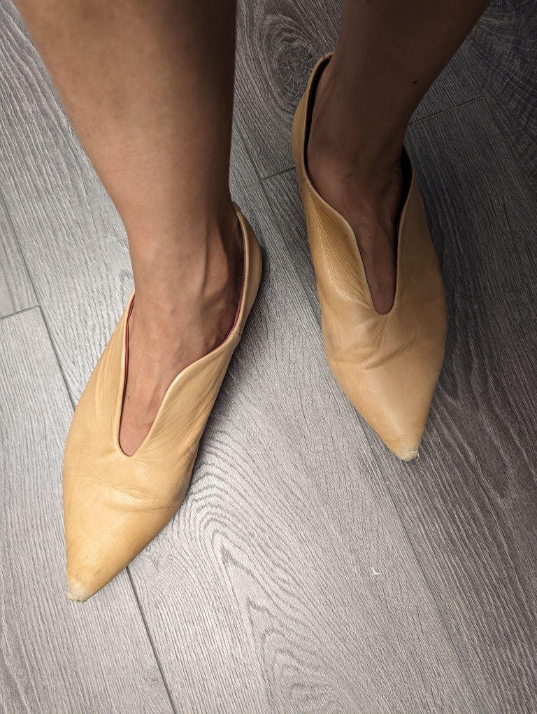 Women's Elfin Flat 9