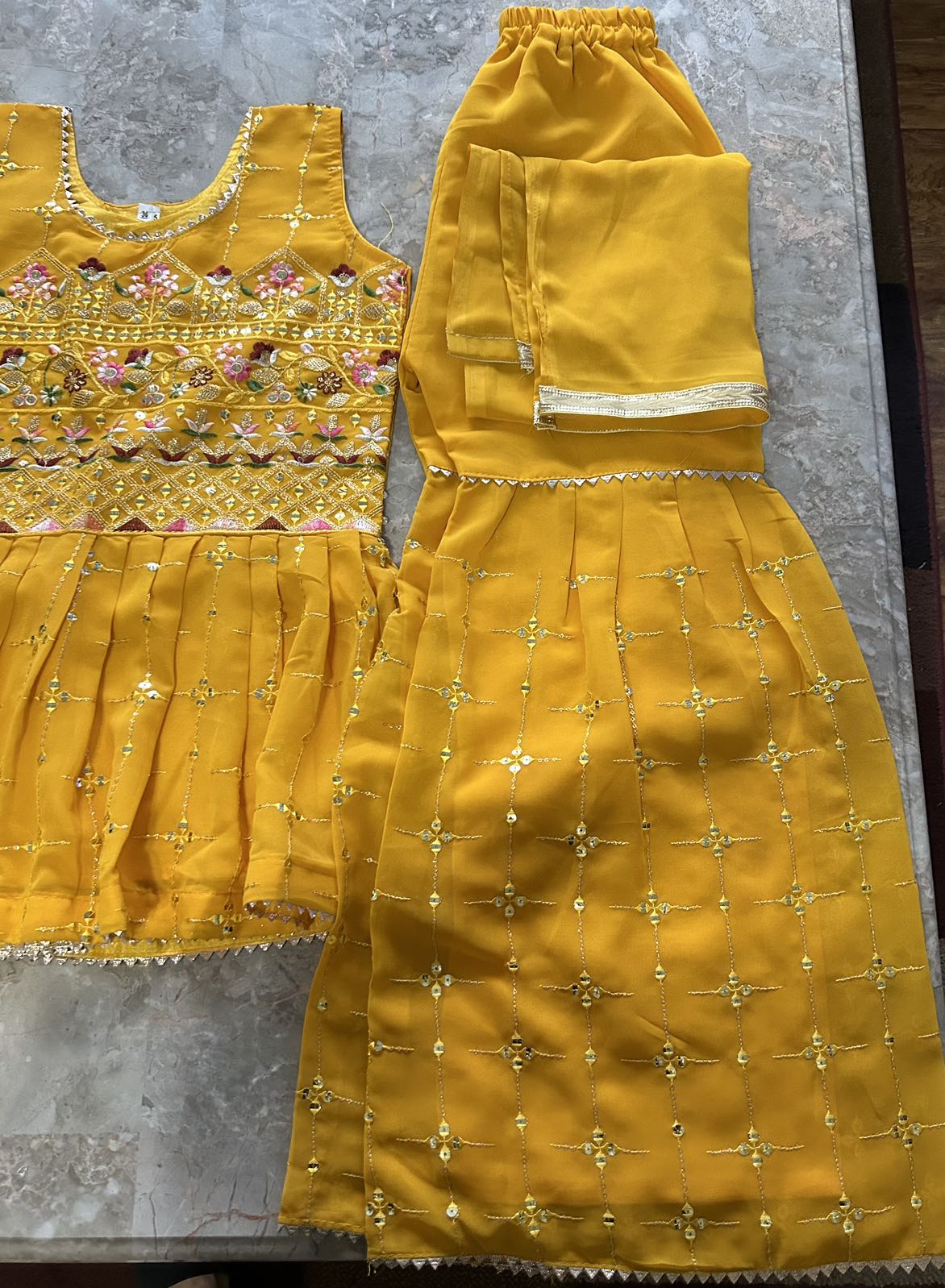 Brand new Girl suit size 36 - photo 2