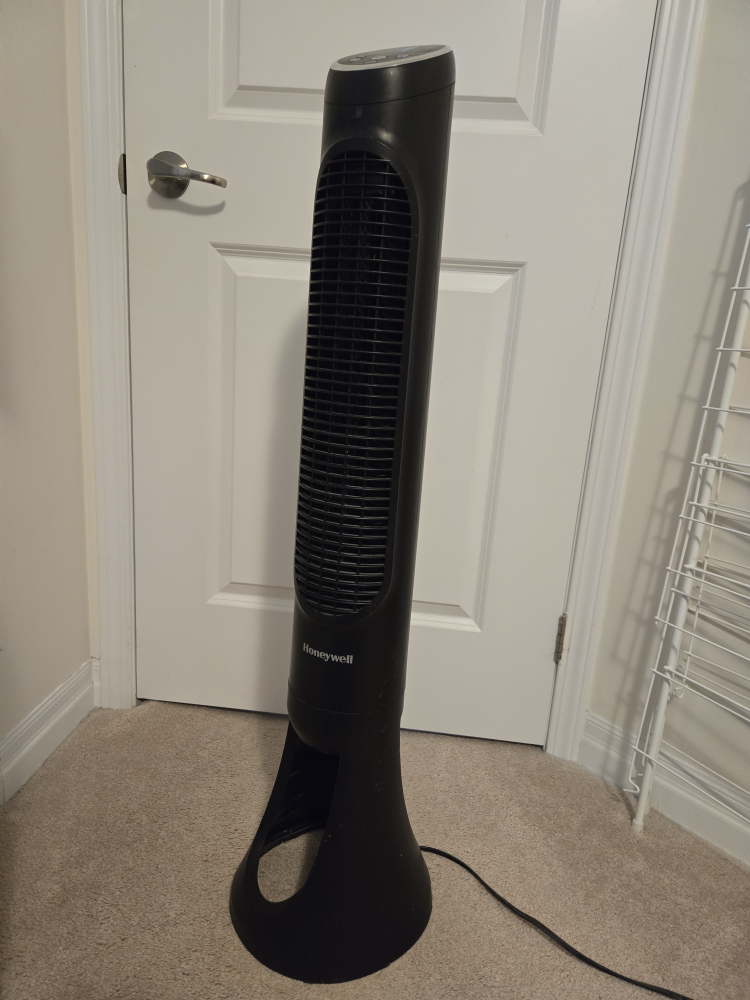 Honeywell QuietSet 8 Whole Room Oscillating Tower Fan