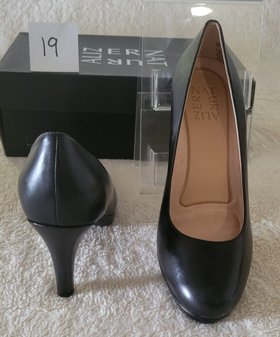 Naturalizer Women's Comfert Heels image indicator(6)