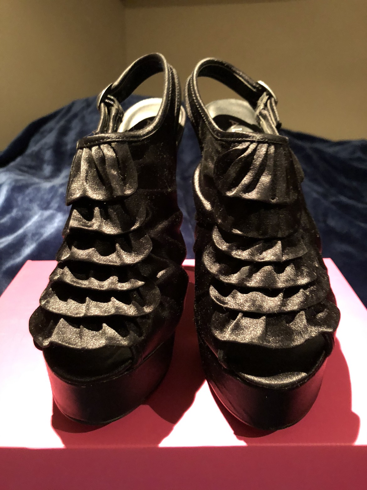 Woman's Shoes - photo 2