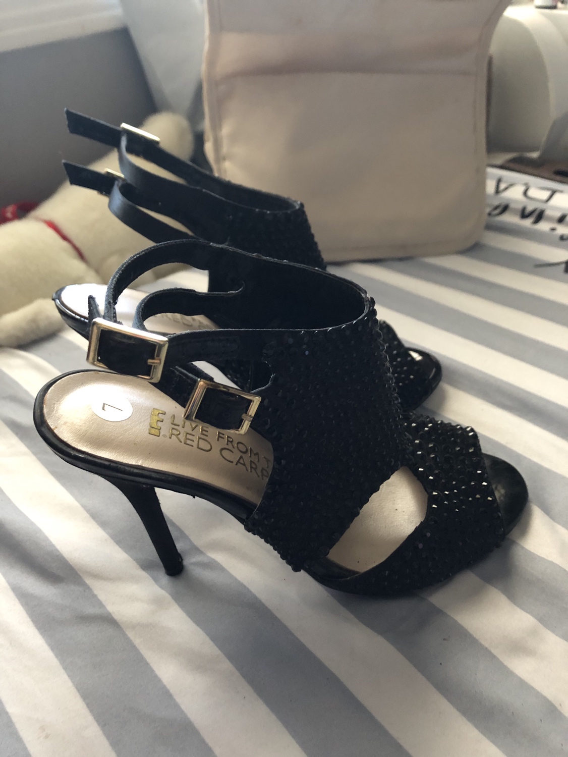 Size 7 women’s heels image indicator(3)