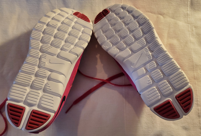 Nike free runs for Women image indicator(4)