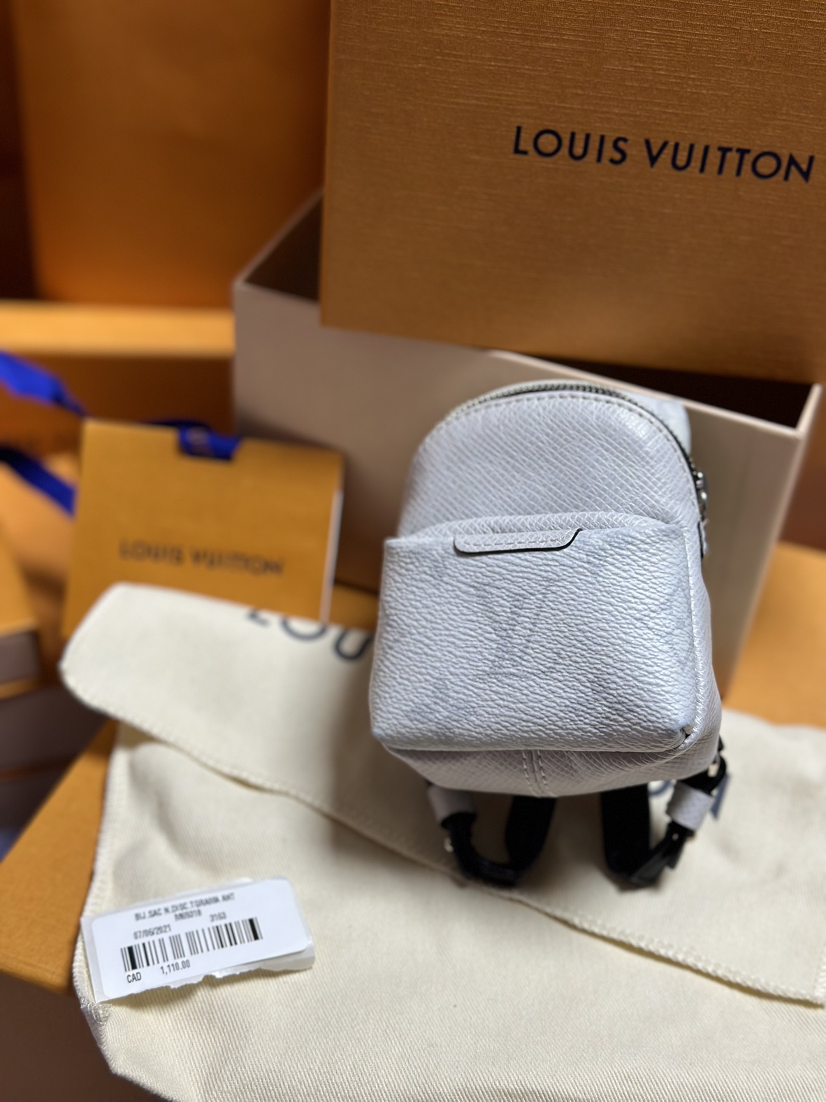 LV TAIGALAMA BAG CHARM (KEY RING)