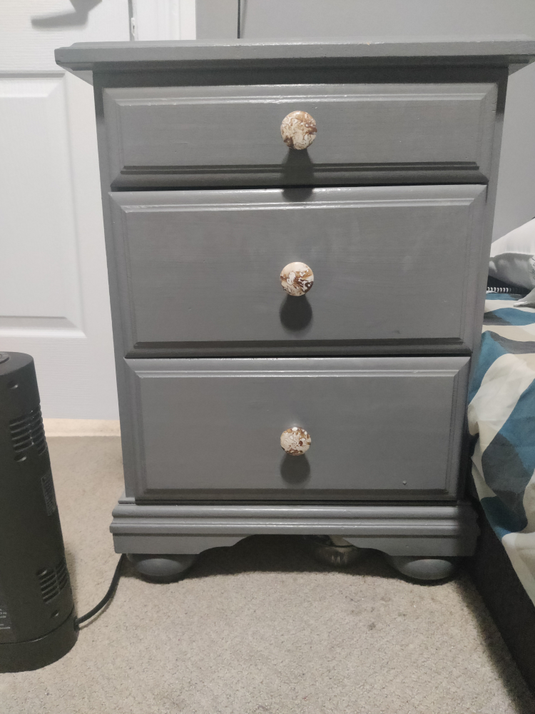 wooden side table with 3 drawer - photo 3
