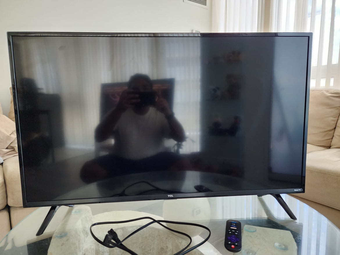 TCL TV “40” Inches - photo 2