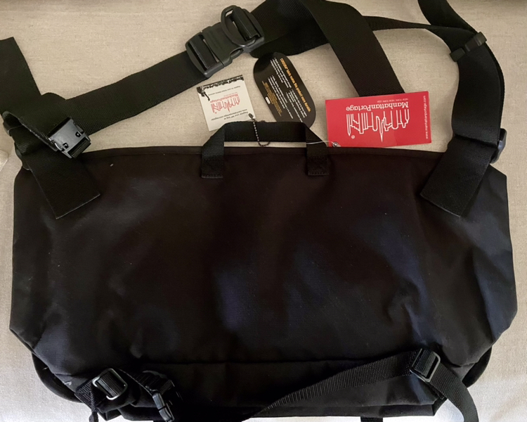 Manhattan Portage NY Minute Messenger Bag (LARGE ) image indicator(2)