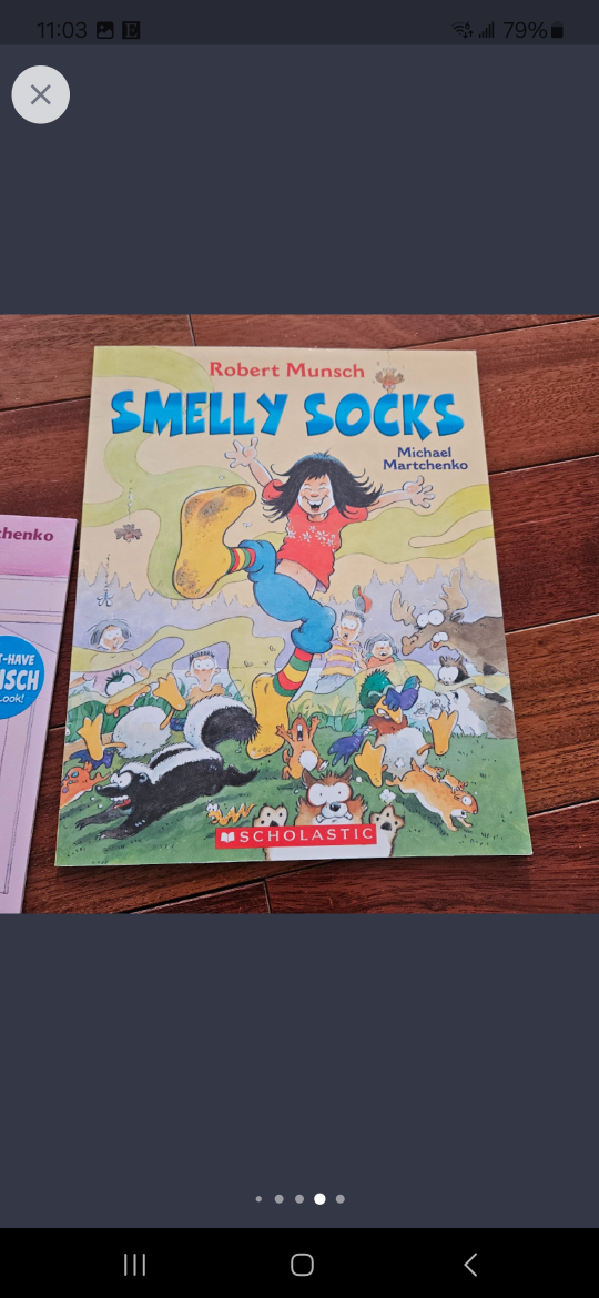 Robert Munsch children's story books 4 books - photo 5