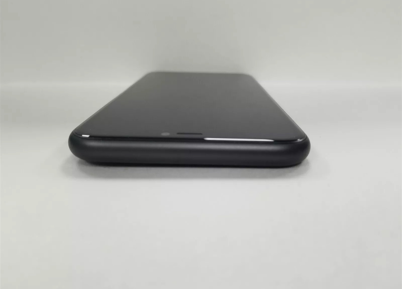 Apple iPhone 11 64GB Black A2111 (Unlocked) - photo 3