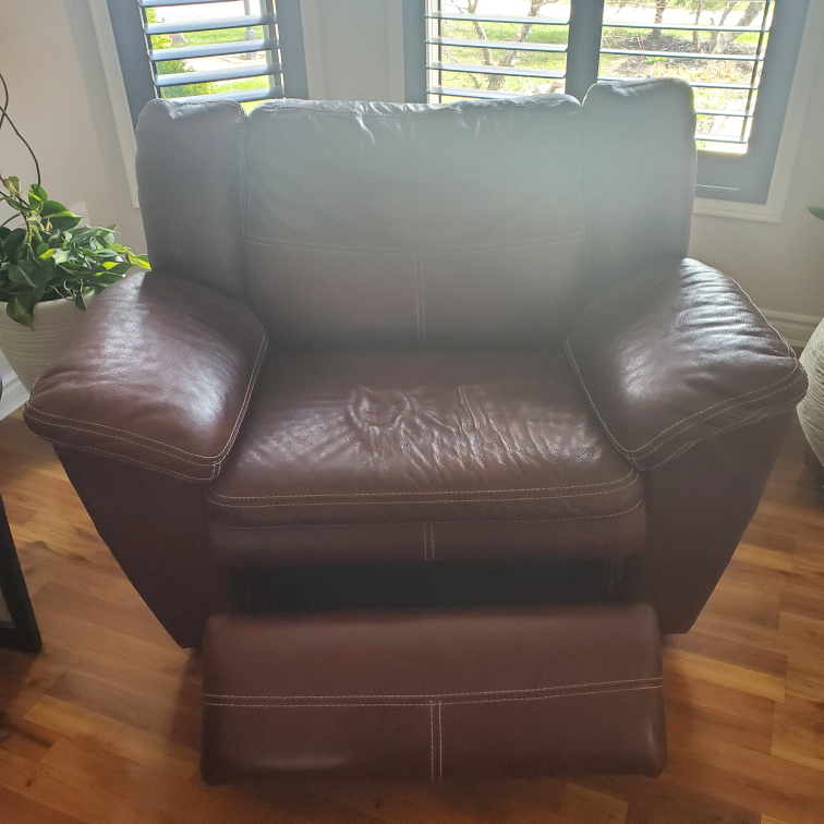 Matching Lazy Boy Leather Recliner Sofa and Chair - photo 2