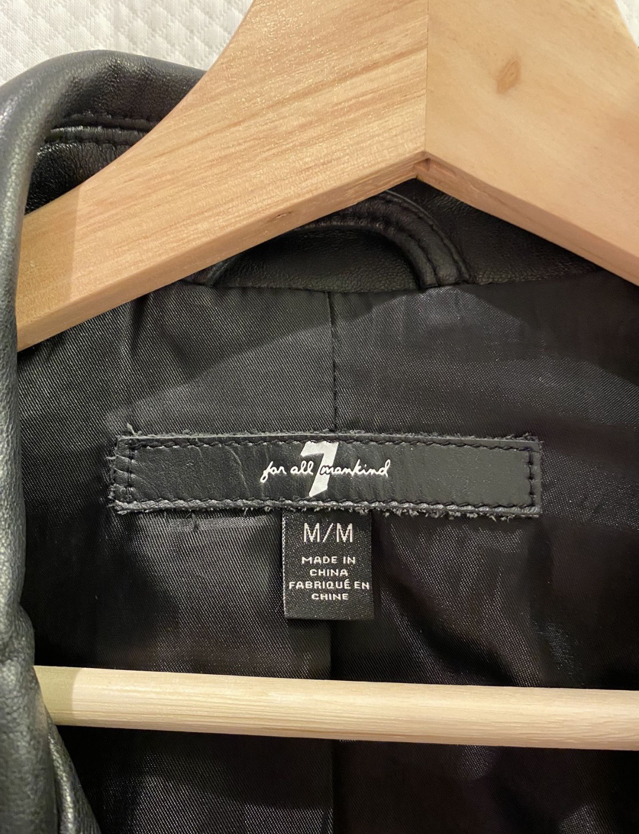 women's genuine leather  Moto jacket in excellent condition image indicator(4)