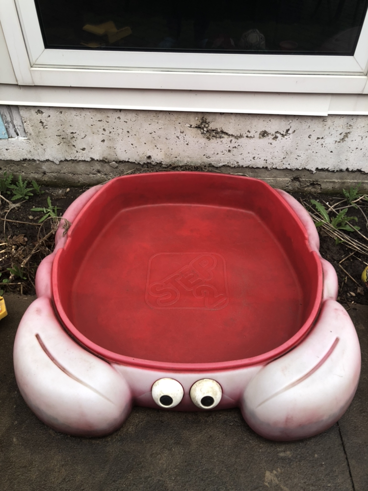 Little tikes crab sandbox thumbnail