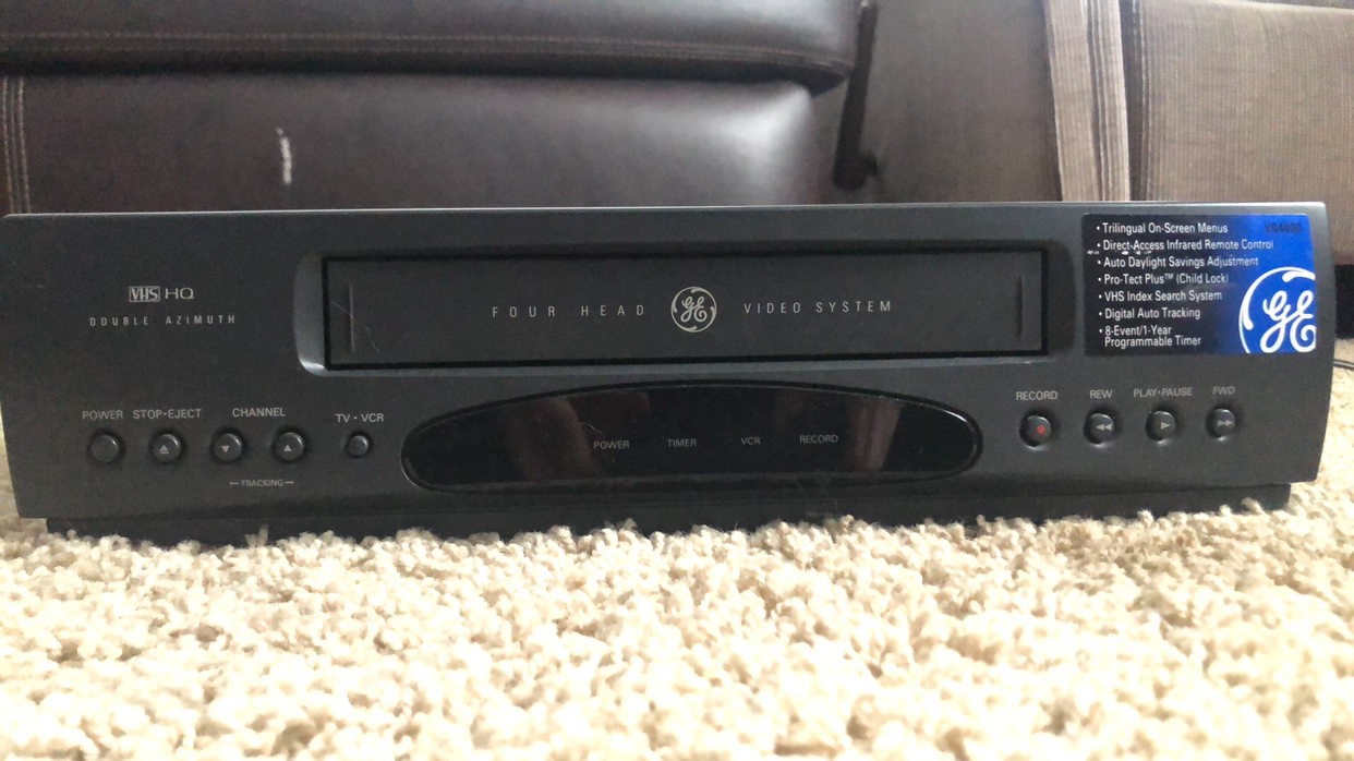 VHS player - photo 2