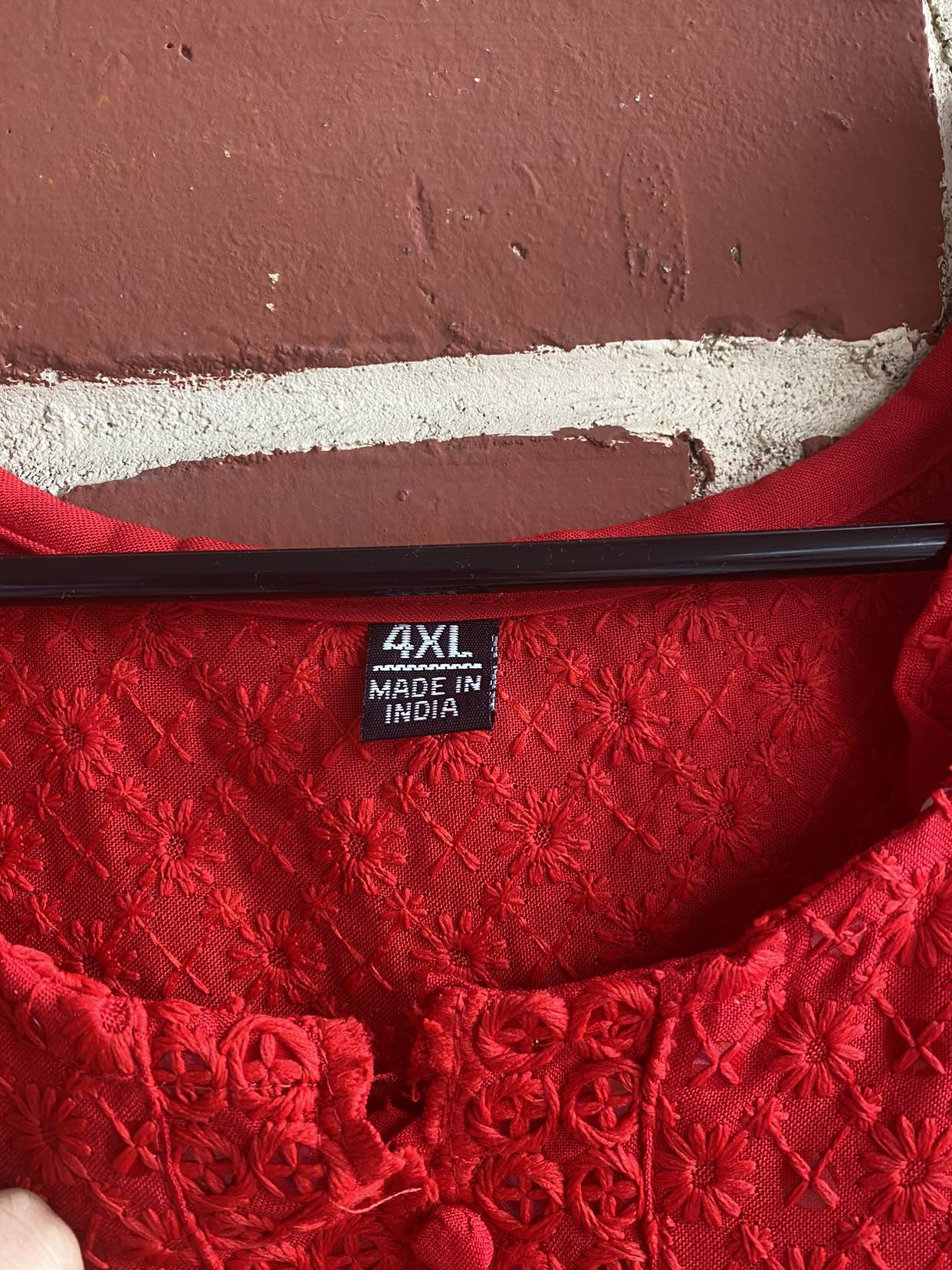 Chikankari Kam�ız and dupatta image indicator(3)