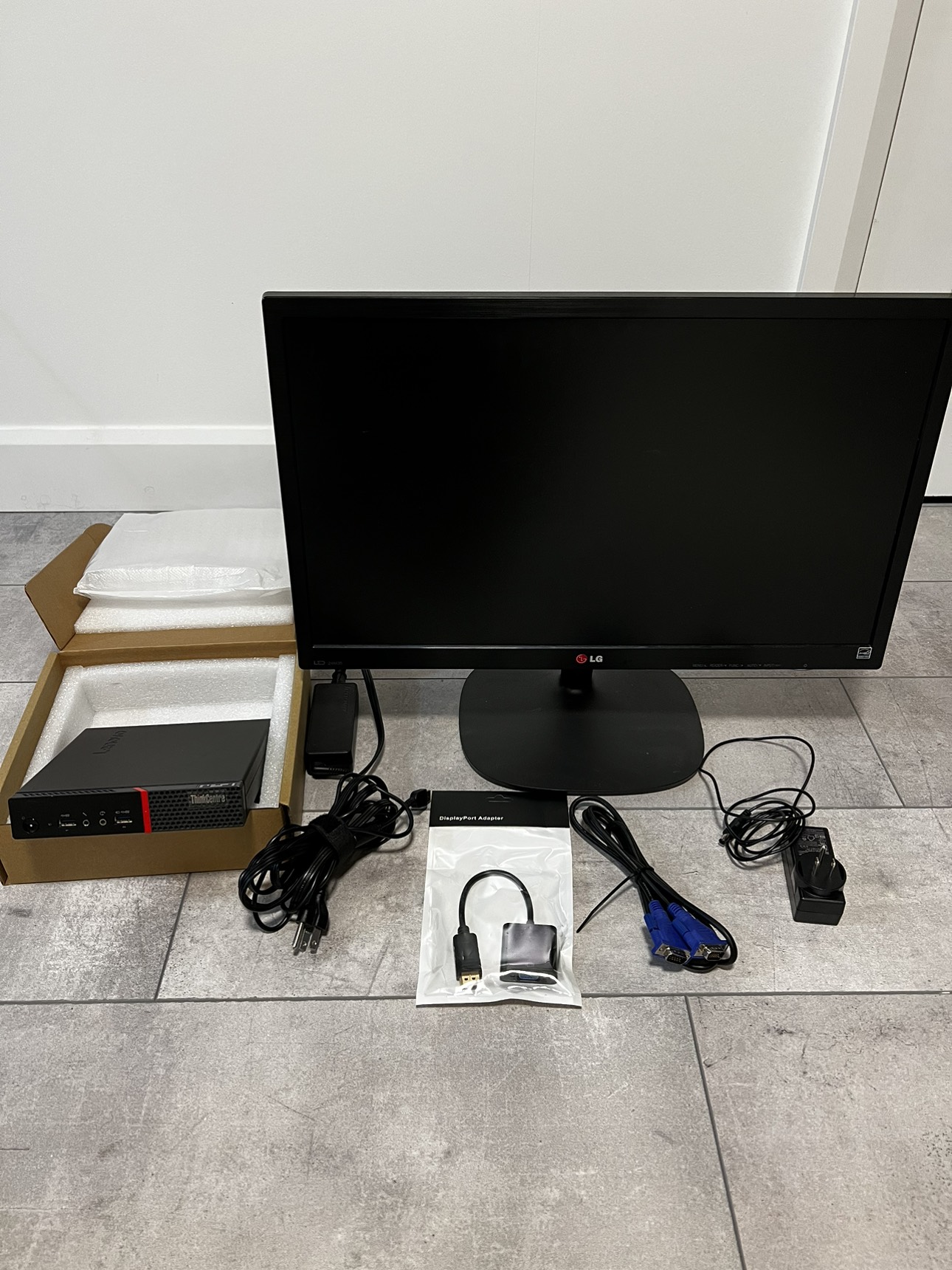 Free AirPods with Complete Home Desktop PC with 24" monitor - photo 3