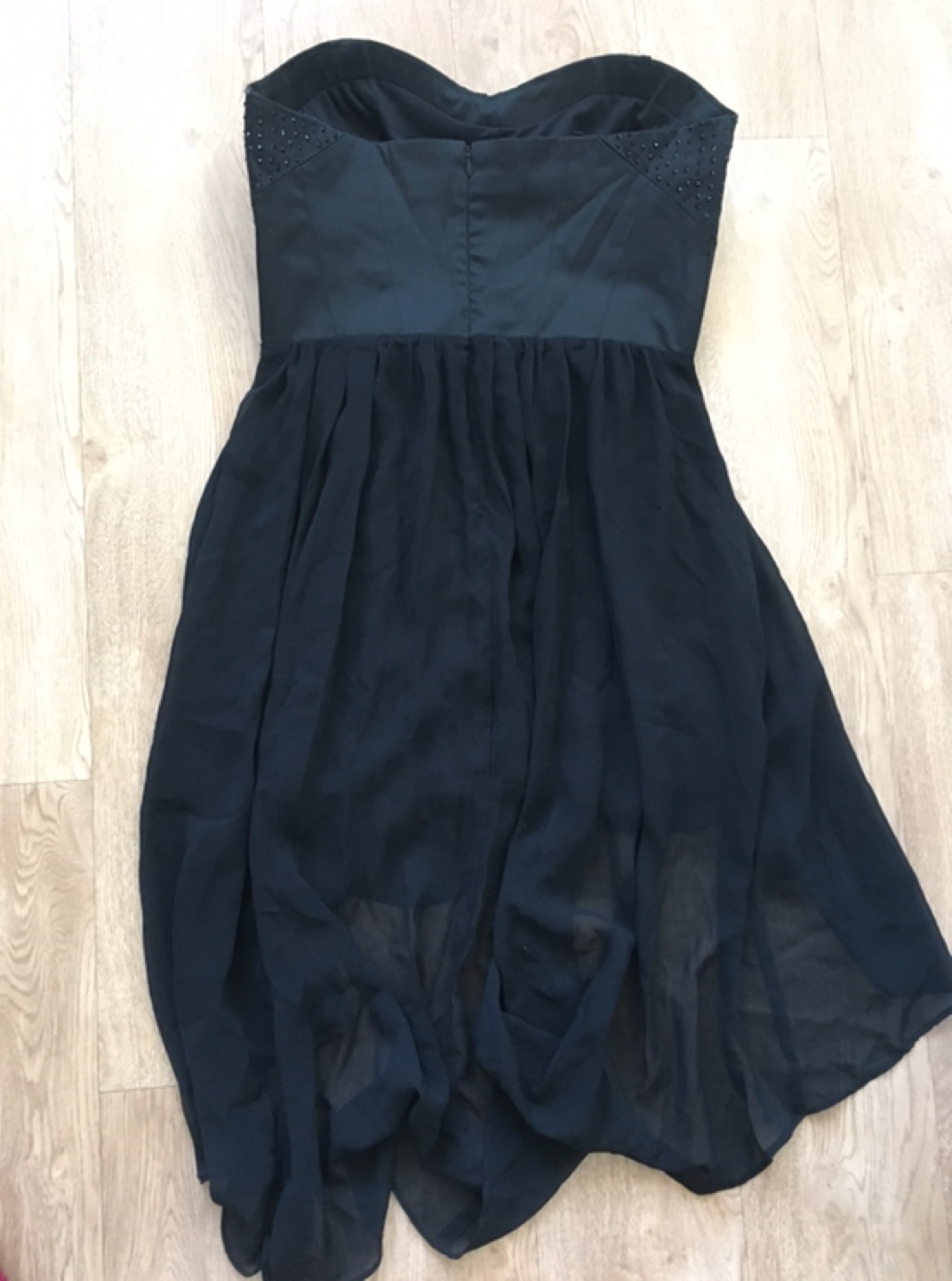 Flowy black dress image indicator(3)
