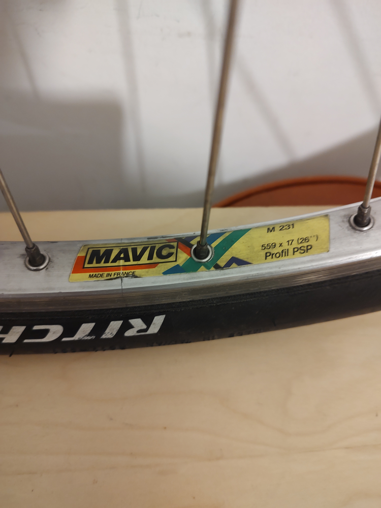 MAVIC (made in France) 26" wheel, 8 spd cassette