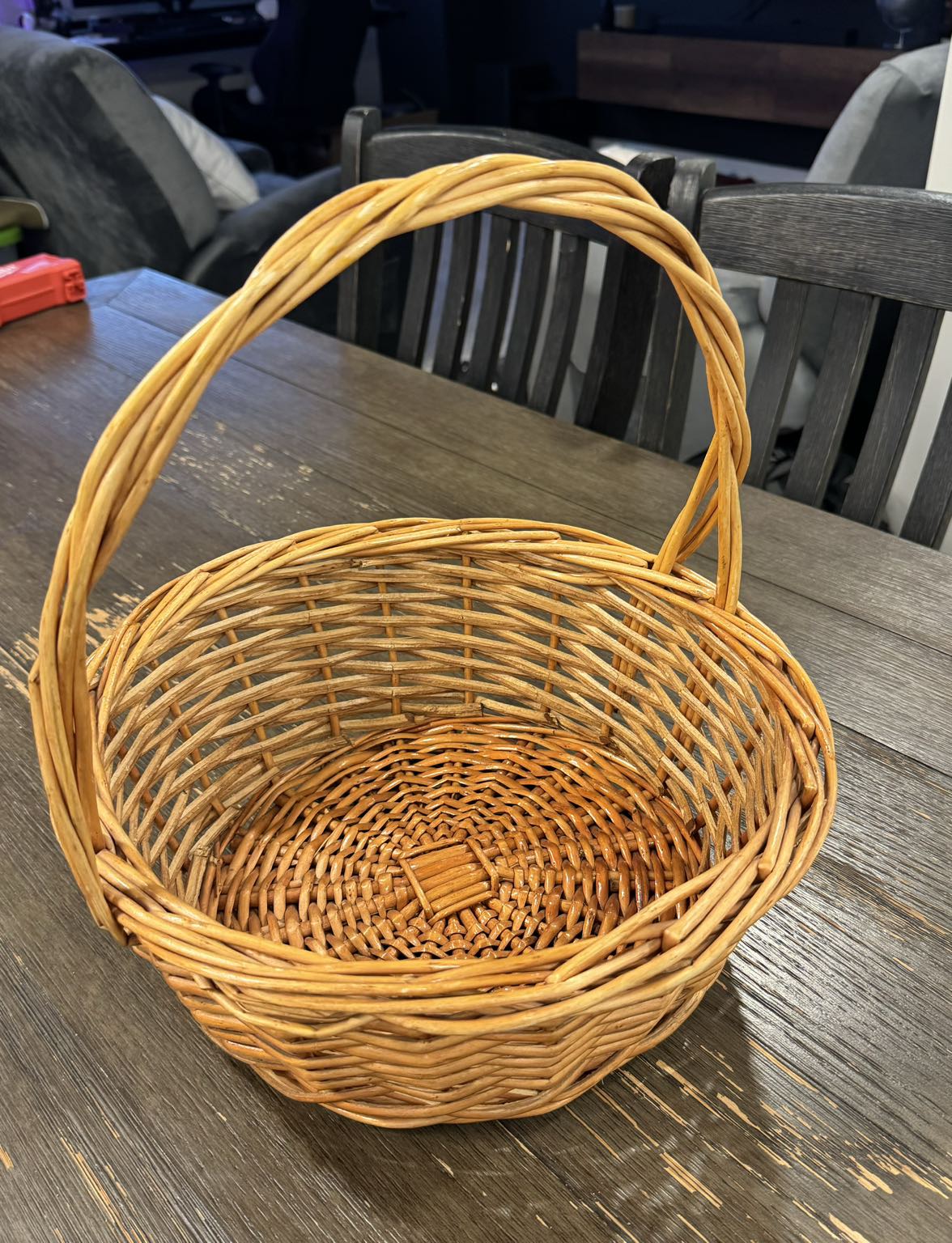 Woven basket thumbnail