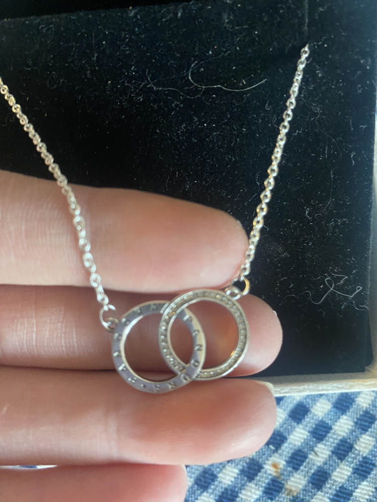 Beautiful Pandora chain (brand new) thumbnail