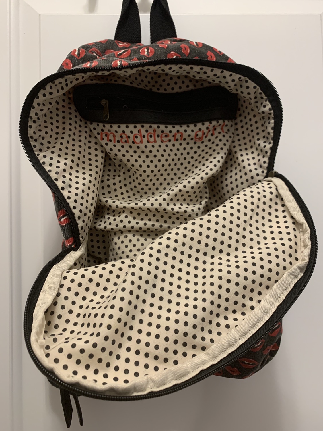 Madden Girl Back pack image indicator(2)