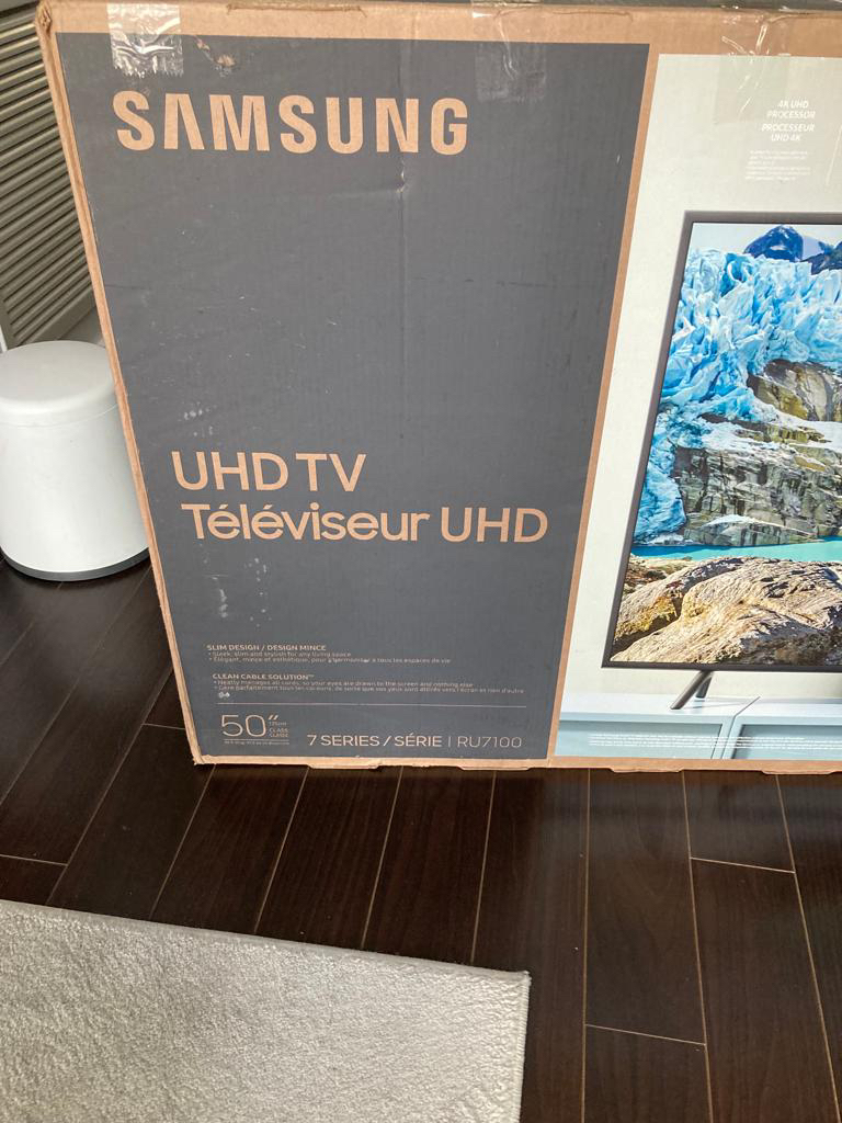 50” Samsung TV - photo 2