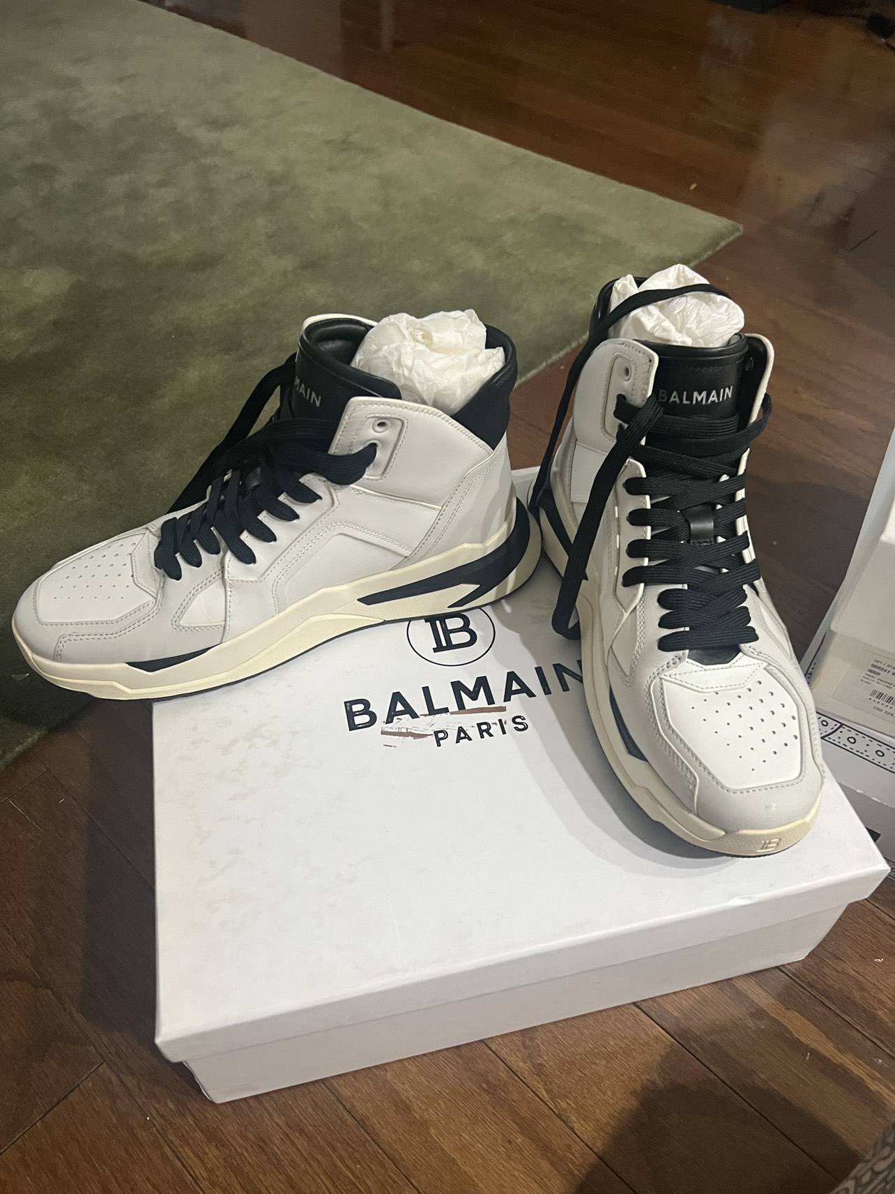 Balmain High top Leather Bball shoes