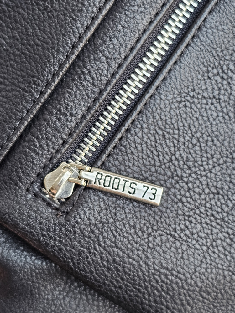 Roots 73 Black Leather Crossbody Purse image indicator(2)