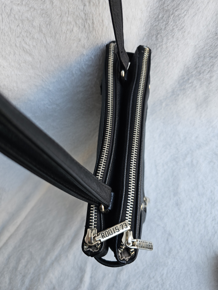 Roots 73 Black Leather Crossbody Purse image indicator(4)