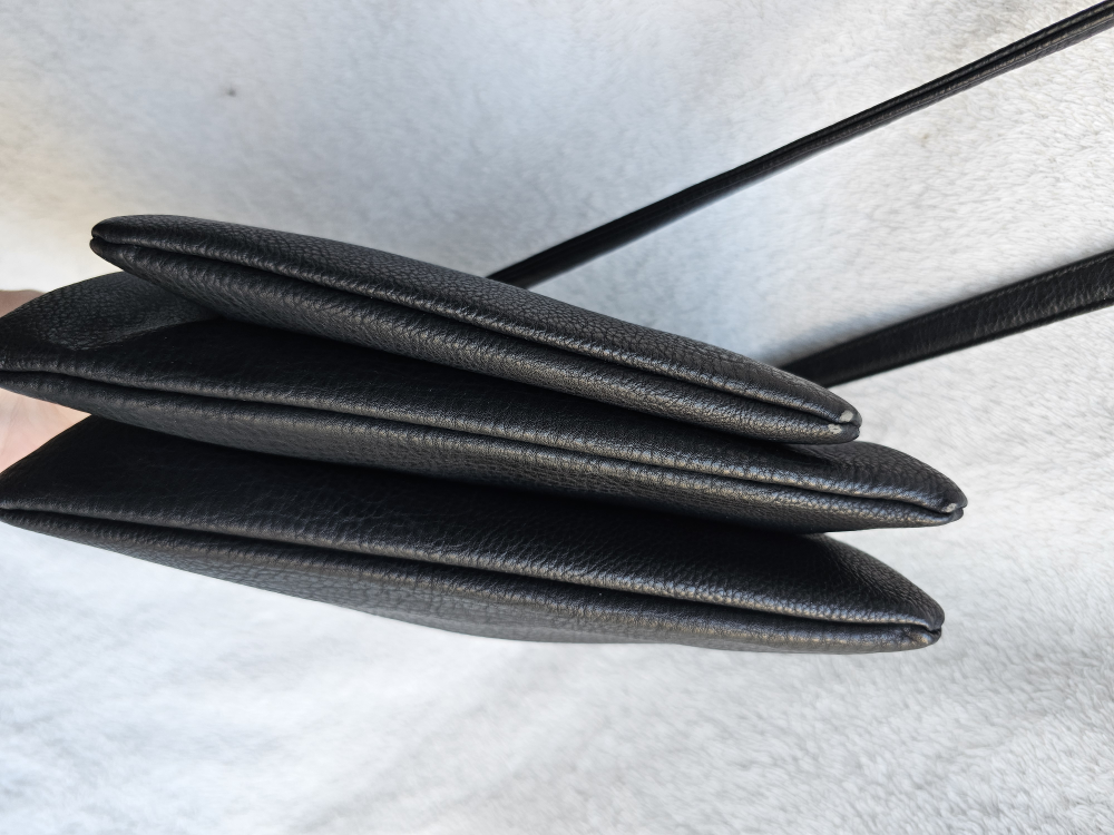 Roots 73 Black Leather Crossbody Purse image indicator(8)