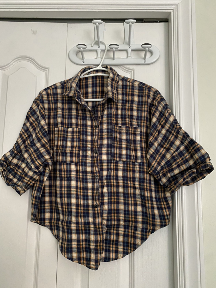 Drop Shoulder Patch Pocket Crop Shirt| size M