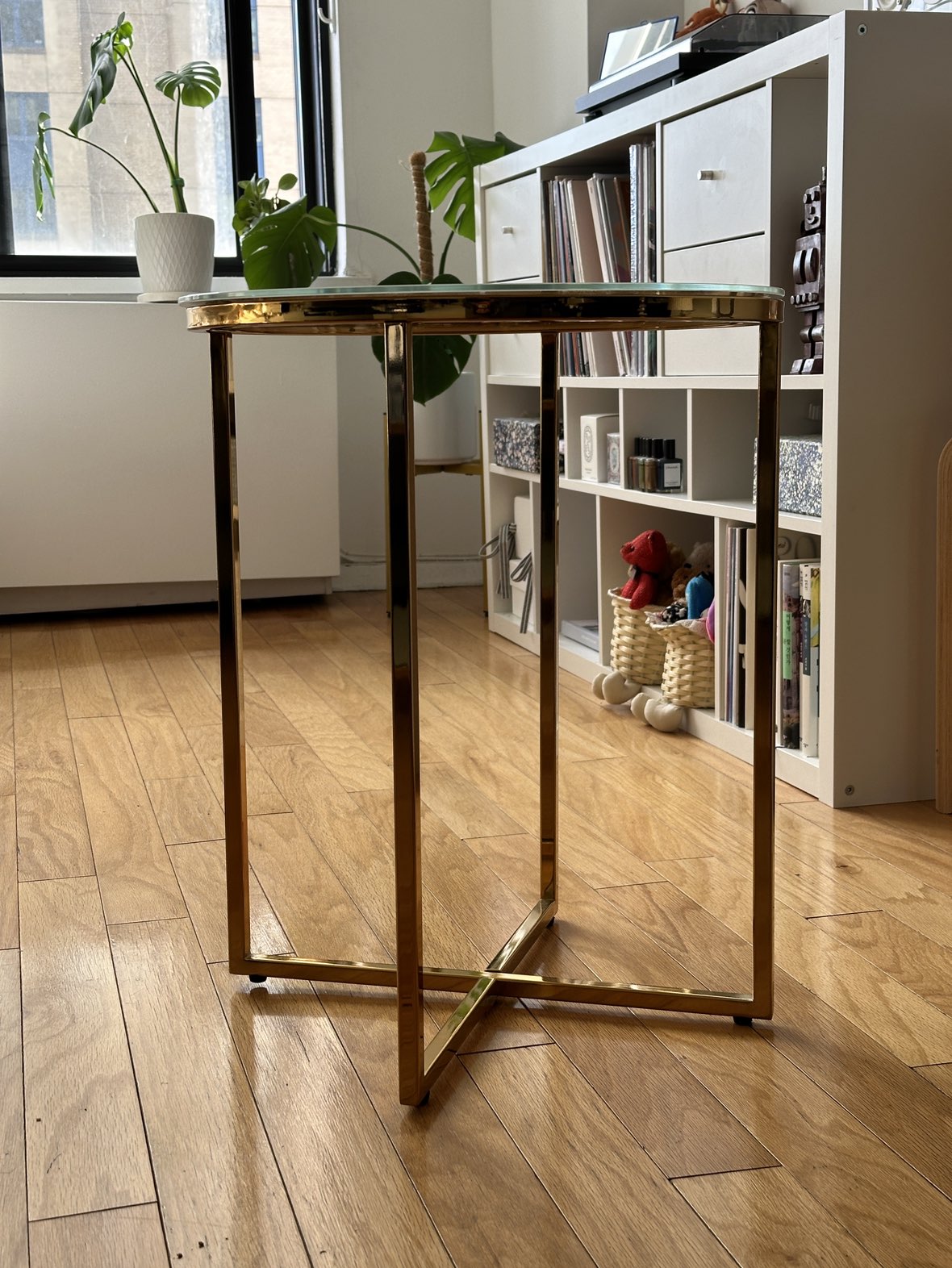 Marble pattern Glass Top End Table - photo 3