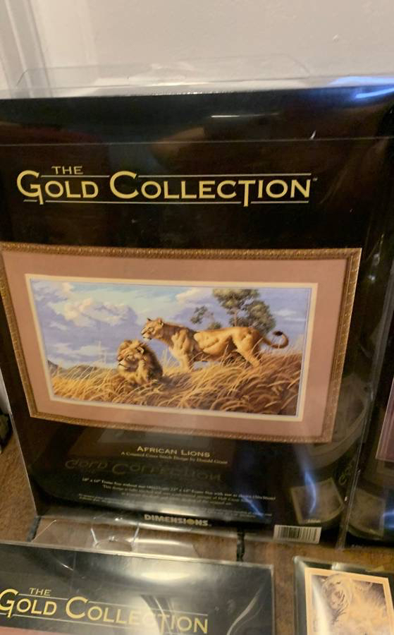 Dimensions Gold Collection Counted Cross Stitch Kit image indicator(3)
