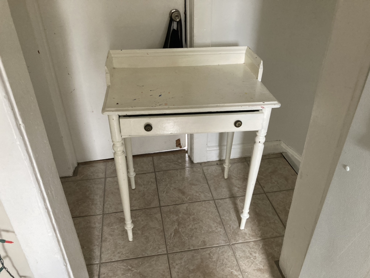 free desk