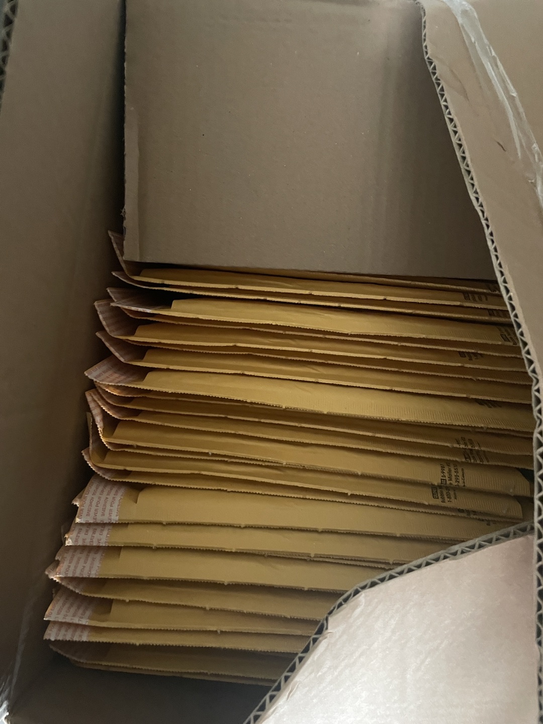 Self-Seal Gold Bubble Mailers #2 - 8 1⁄2 x 12" - photo 2