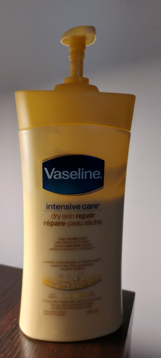 Vaseline Dry Skin Repair Lotion thumbnail