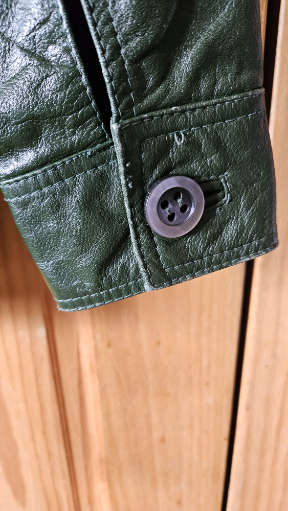 AUTHENTIC 1960'S GREEN LEATHER COAT image indicator(4)