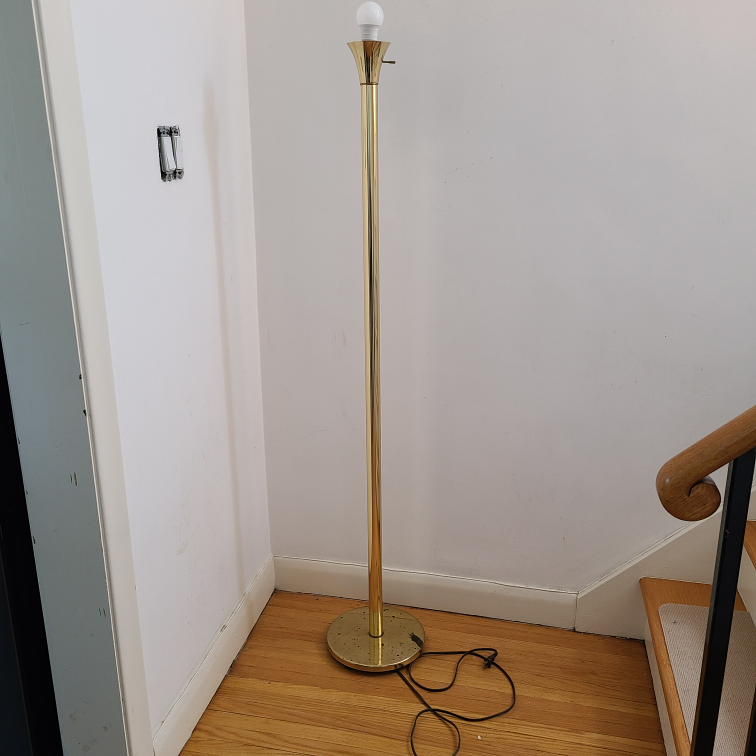 5ft lamp post for freeeeee thumbnail