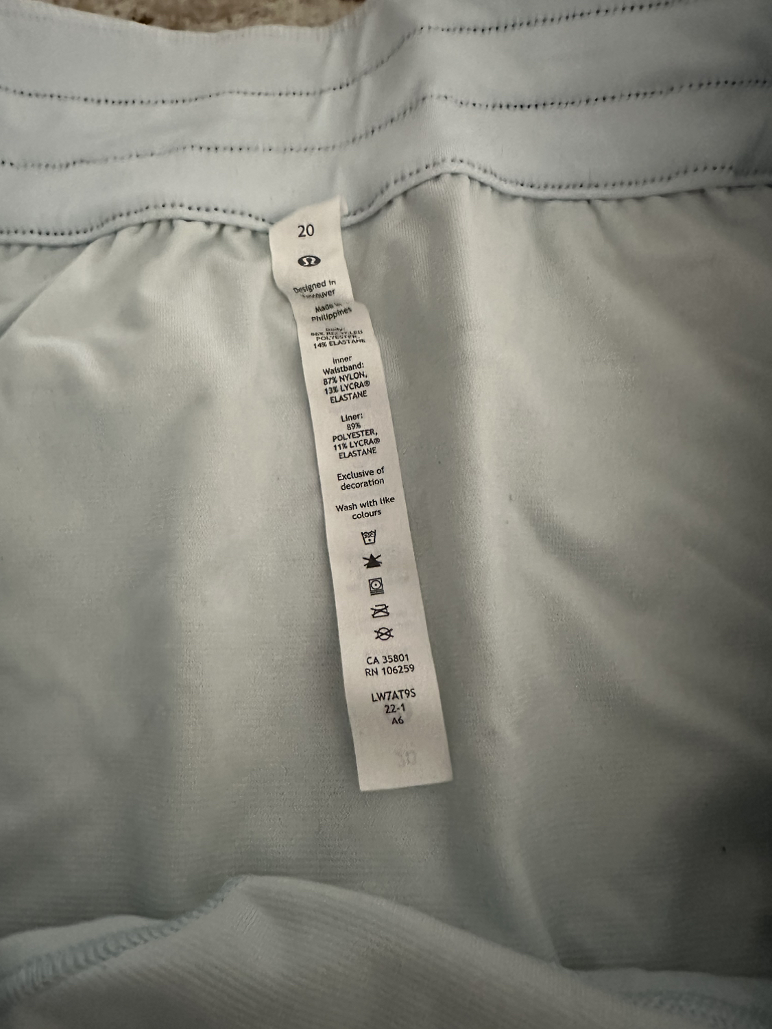Lululemon Tracker Mid Rise Shorts image indicator(2)