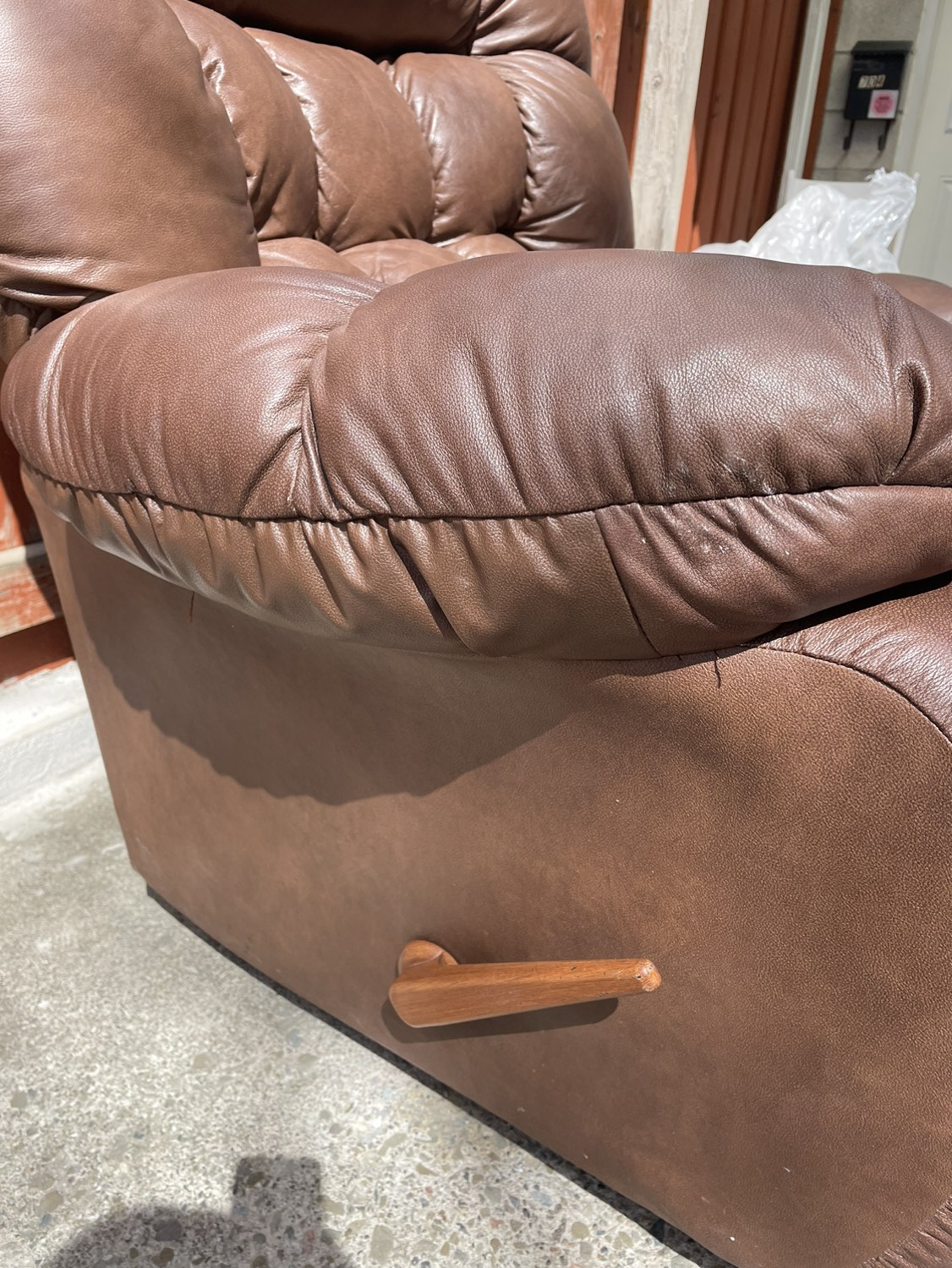 Leather Recliner Chair - photo 3