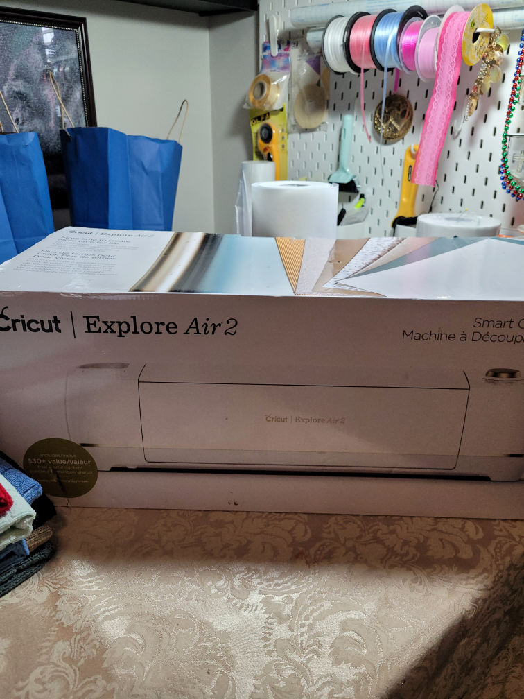 BN IN BOX Cricut Explore 2 thumbnail