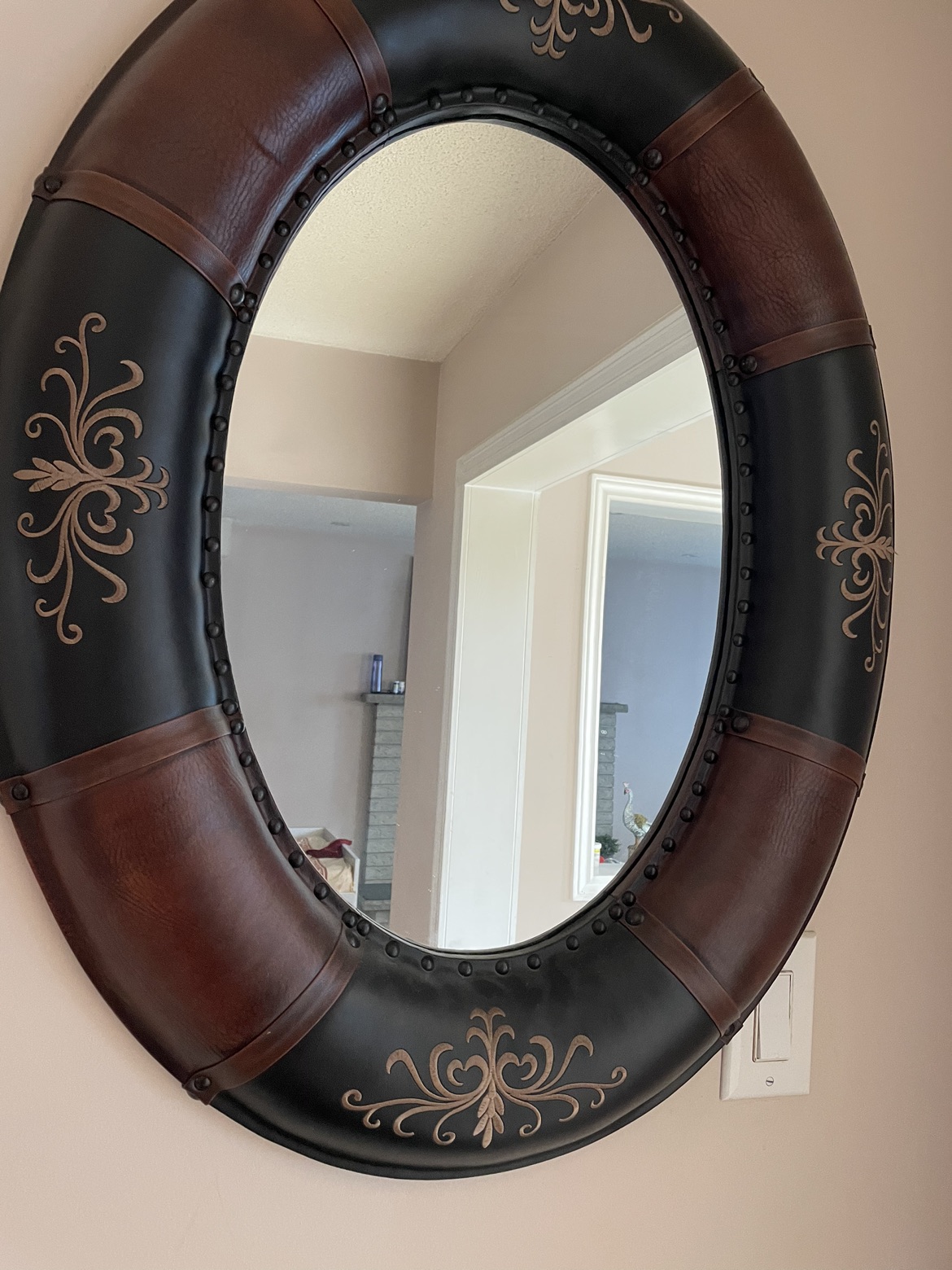 Leather credenza with mirror - photo 2
