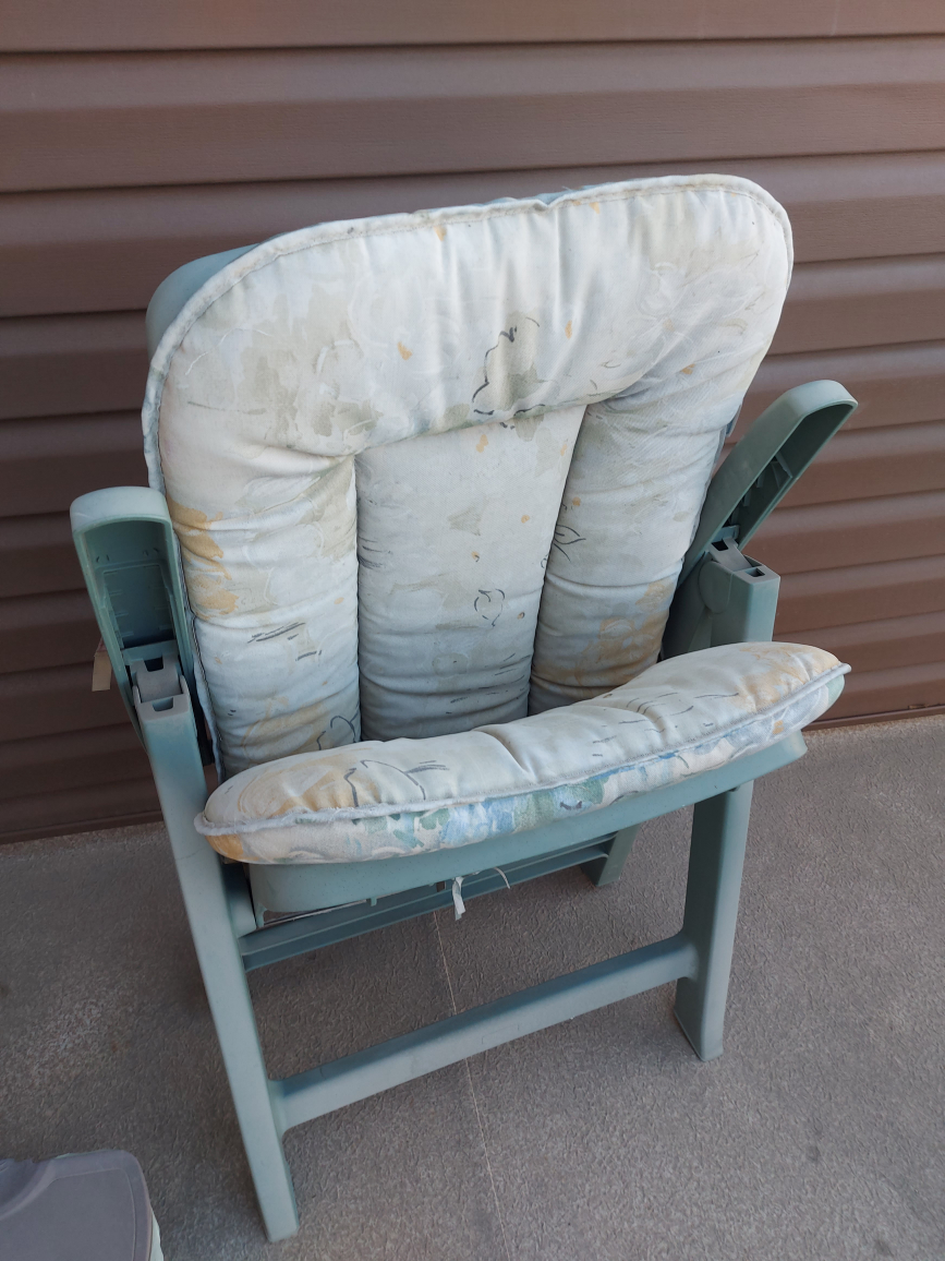 Free Patio chairs - photo 3