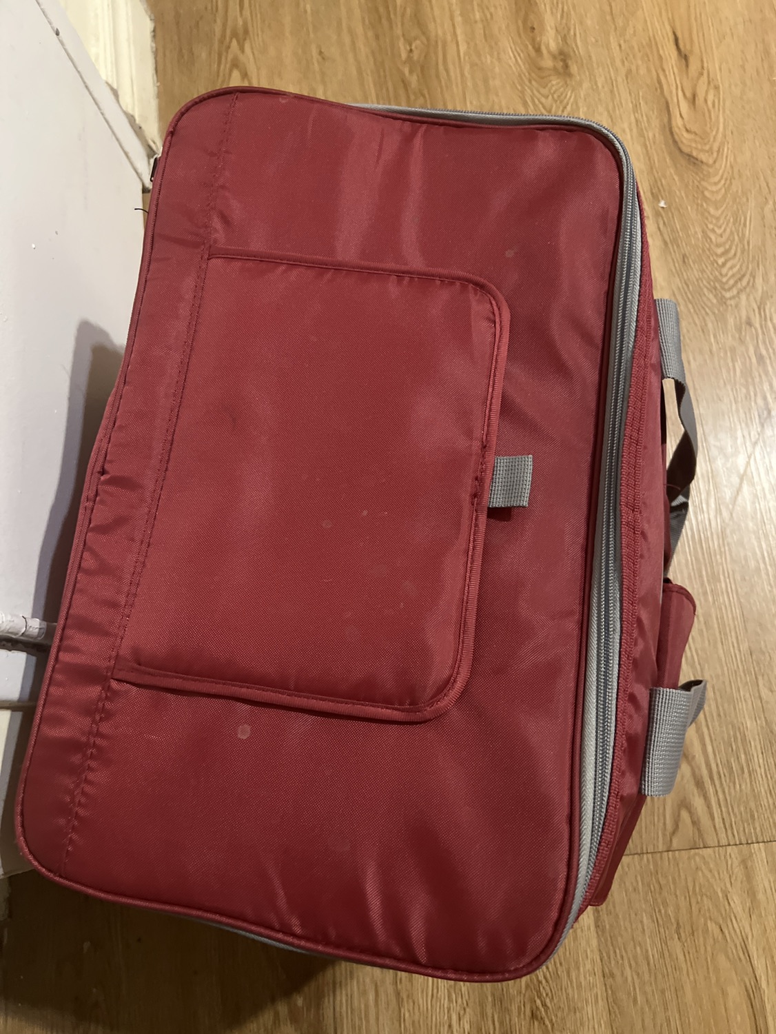 Big delivery bag with extra pockets image indicator(2)