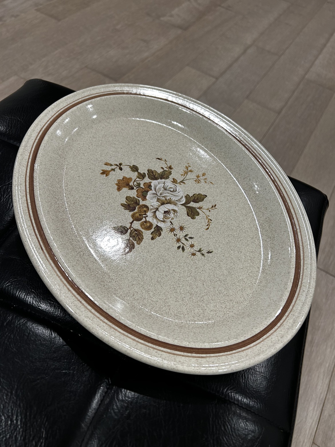 RAVEL OVAL PLATTER BY ROYAL DAULTON image indicator(4)