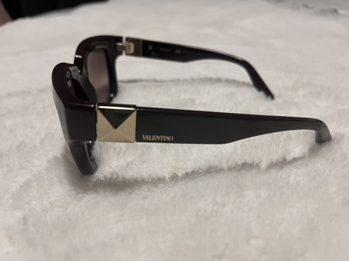 Authentic Valentino Sunglass - photo 2