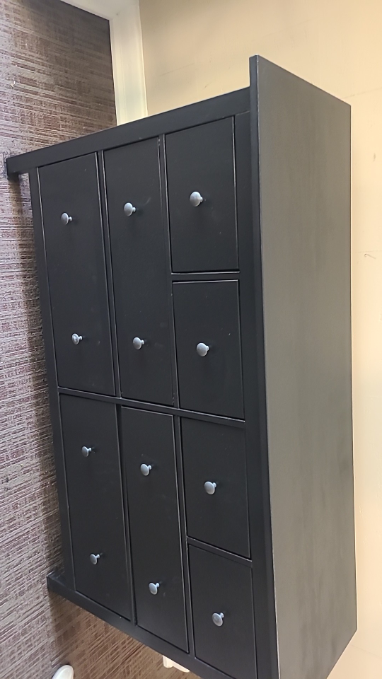 hemnes 8 draw dresser like  new - photo 2