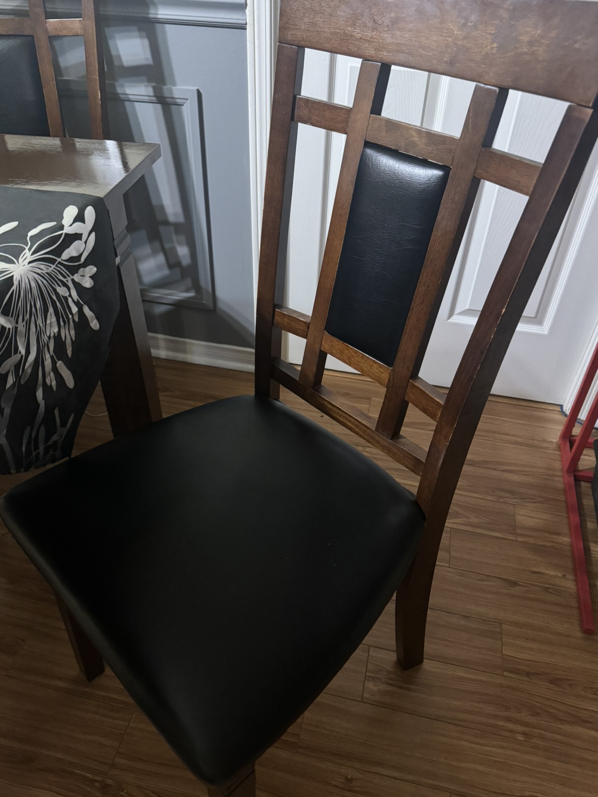 Dining table + 6 chairs set (quick sell) image indicator(7)