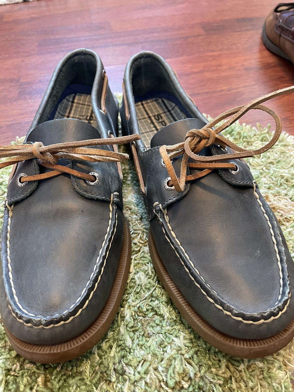 Men’s Sperry Boat Shoes image indicator(2)
