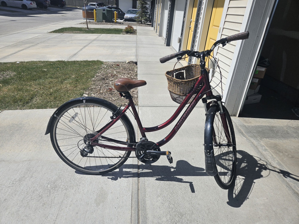 Norco Malahat step-thru large bicycle